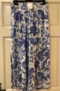 New H&M Wide Leg Crop Trousers