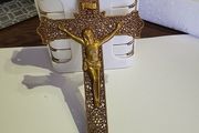 Crucifix wall hanging