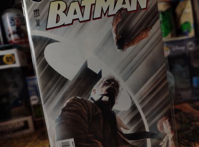 Batman ! Issue #684 ! by Alex Ross ! Last Rites ! 2009 ! by DC Comics !
