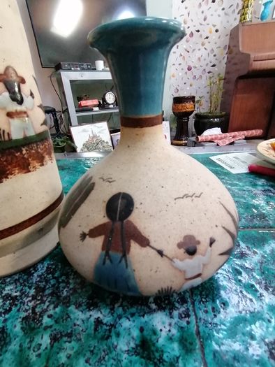 2 Vintage Mexican vases