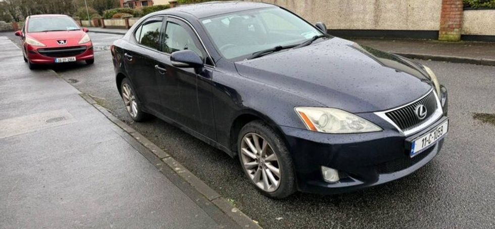 Lexus IS 220D