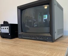JVC TM-H140PN 14 inch | PVM | CRT Monitor | Retro Gaming | S-Video