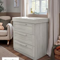 Mamas and Papas nursery chest of drawers -Atlas