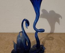 Vintage handblown glass swan & tulip vase