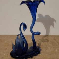 Vintage handblown glass swan & tulip vase