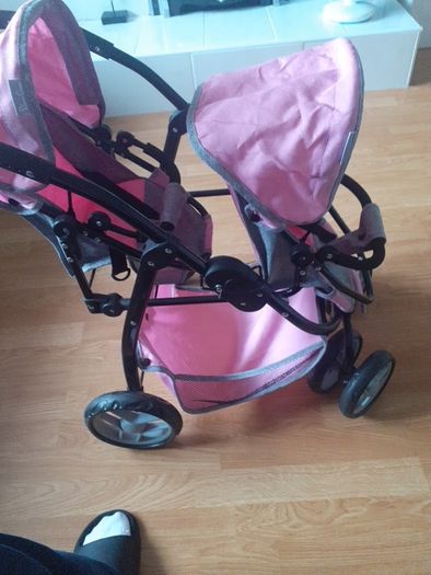 Silver Cross dolls twin buggy  in very good condition 25 euro .