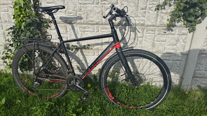 hybrid bike, size large