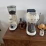 Coffee mqchine and grinder Image 2