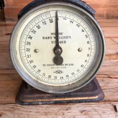 Vintage Hughes Baby Weigher