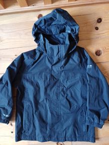 Age 7-8 Regatta Hydrafort Black Jacket