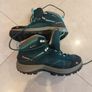 Womens waterproof mountain walking boots Image 2