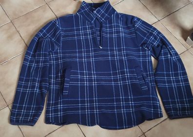 As New - Size Small - A Long Sleeved Half Zip Fleece with Pockets - #