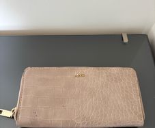 Mango purse