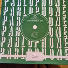 Parlophone 7" vinyl record store day boxset 2010 - signed by Blur