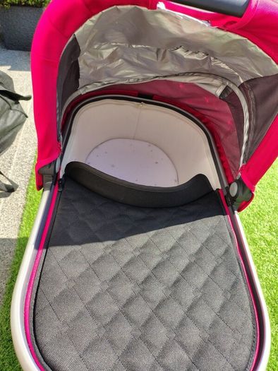 UPPAbaby Vista 2015 Bassinet & wooden stand