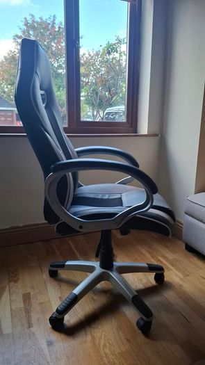 Gaming/Office Chair