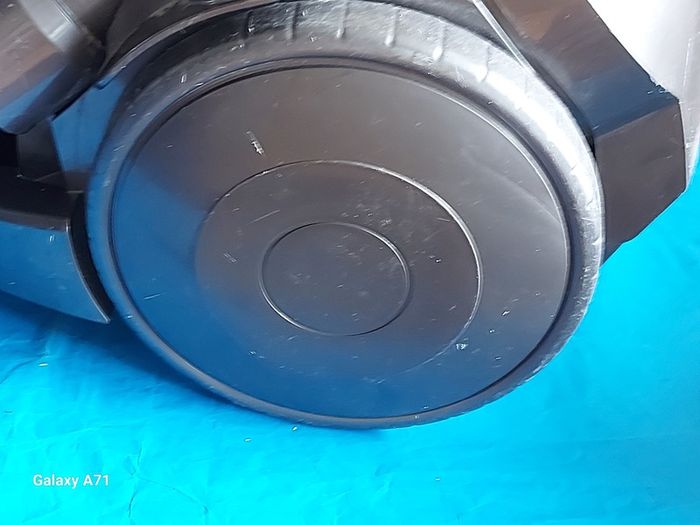 DYSON DC19 T Multifloor Vacuum Cleaner, in perfect working order