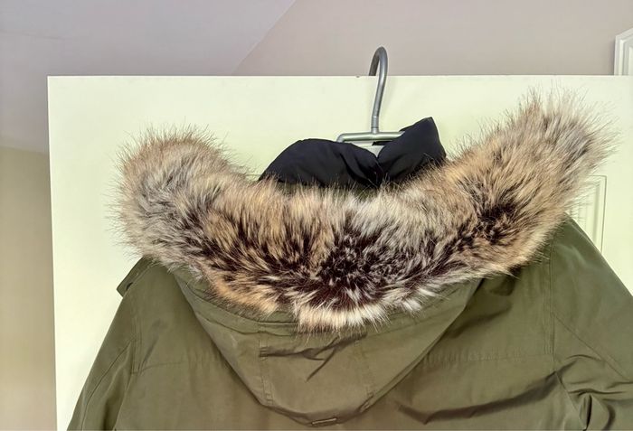 Brand new Mens Michael Kors Coat Large