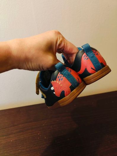Clarks boy Shoes 6/5 H