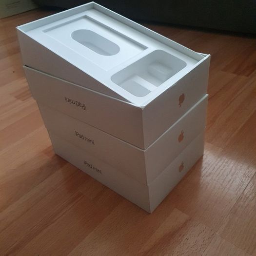 Apple iPad mimi Boxes .. (Empty Boxes)