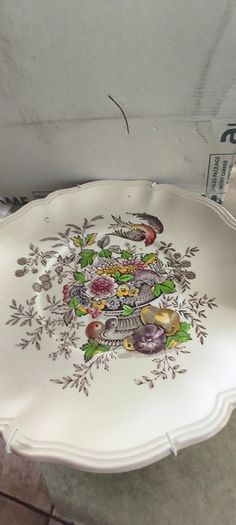 Plate  Underplate for Tureen Hampshire by Royal Doulton as decoertive hanging wall plate.