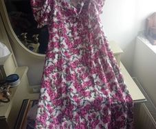 sweetheart floral midi dress