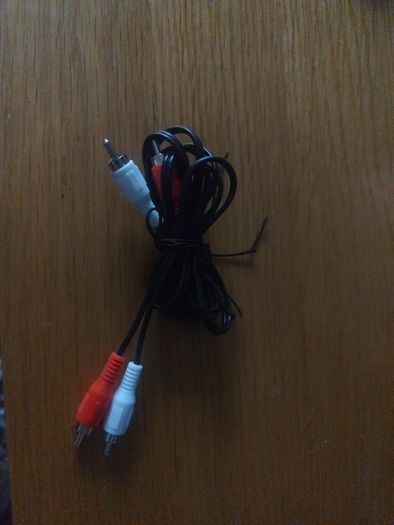Audio 2 x RCA cable