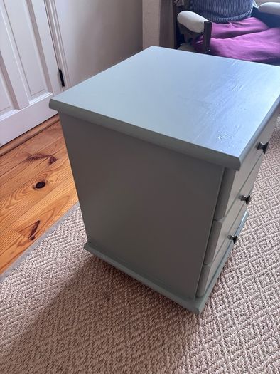 bed side locker