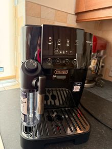 DeLonghi Magnifica Start coffe machine