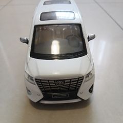 Toyota Alphard Executive Lounge 1:29 Die-Cast - Opening Doors & Tailgate