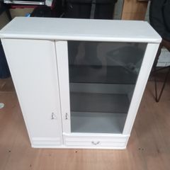 Bathroom cabinet