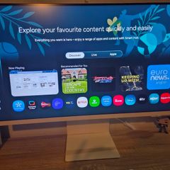 Samsung m8 smart  monitor white 4k