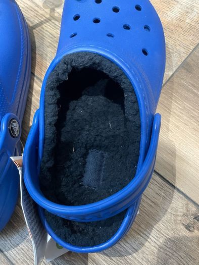 Crocs lined blue kids size J3 EU 34-35 brand new