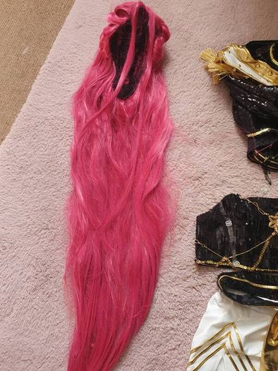 Kpop demon hunters costume and wig