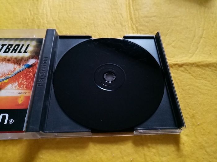 This is Football PlayStation1 Ps1 PlayStation 2 ps2 games Original