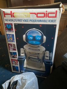 Hearoid first voice programmable robot