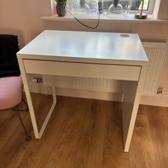White Ikea Micke Desk