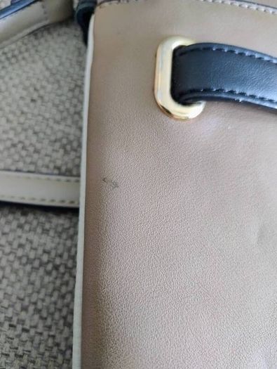 Liberty by Gionni genuine leather handbag in very good condition with lots of pockets zipped closures and adjustable shoulder strap one small mark see fourth last photo and see last three photos for exact measurements FREE TRACKED POSTAGE INCLUDED
