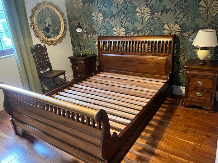 King Sleigh Bed 4 Piece Set Solid Mahogany