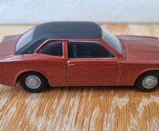 corgi diecast Ford Cortina