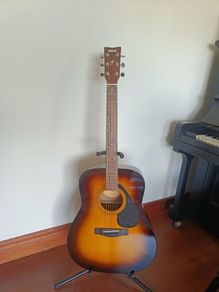 Yamaha F310 Guitar