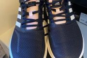 New runners  size 6 navy /pink