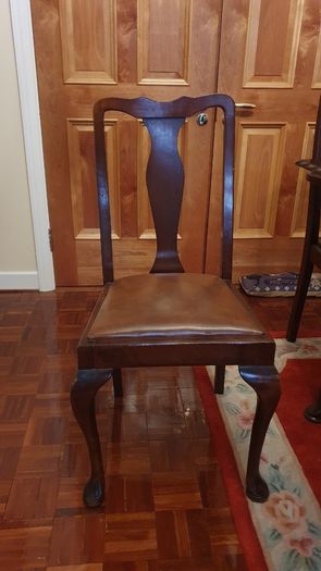 Dining / Kitchen Table and Chairs