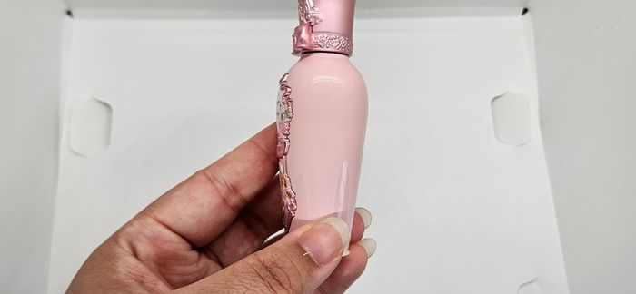 Flower Knows Midsummer Fairytale Coating Lip Lacquer in  G05 Freesia