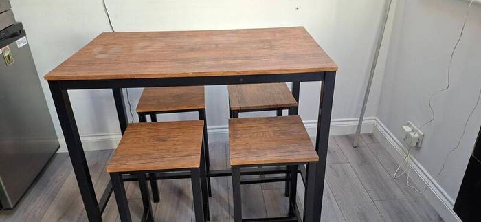 bar table and chairs