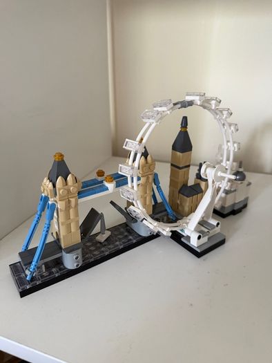LEGO Architecture London Skyline Built Display Set