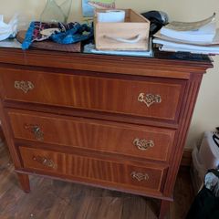 bedroom suite