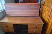 dressing table