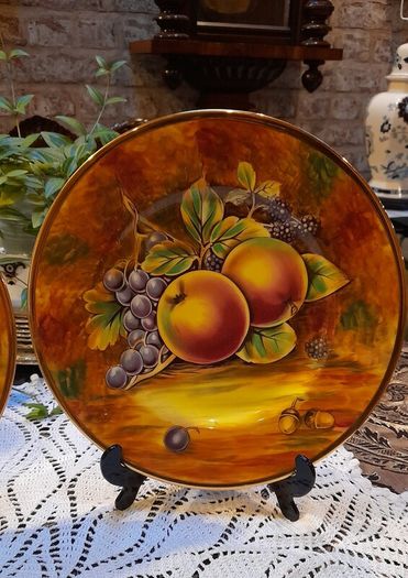 Vintage " Baroness " plates 25 each
