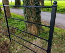 5 Rail Estate Railing